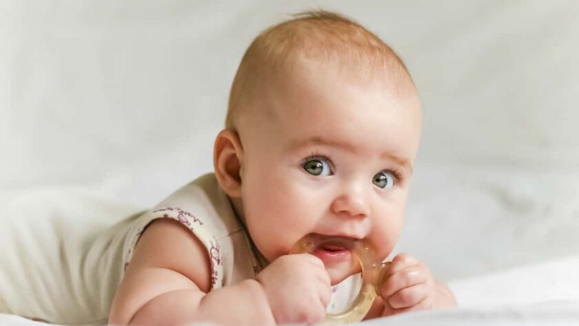 teething-all you shoul know -drsaba cares