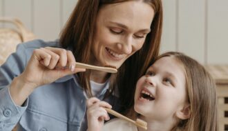making brushing fun for kids-drsabacares.com